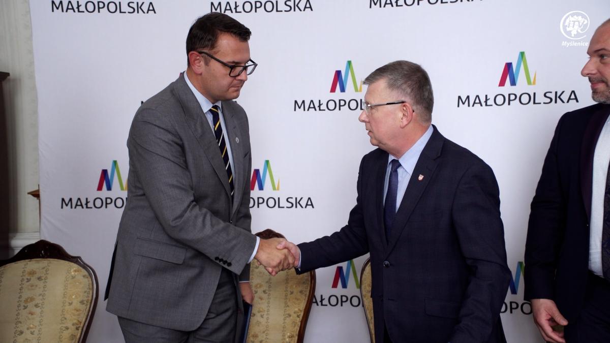 Będzie koncepcja na obwodnicę Myślenic. Gmina Myślenice i Województwo Małopolskie zawarło w tym temacie porozumienie