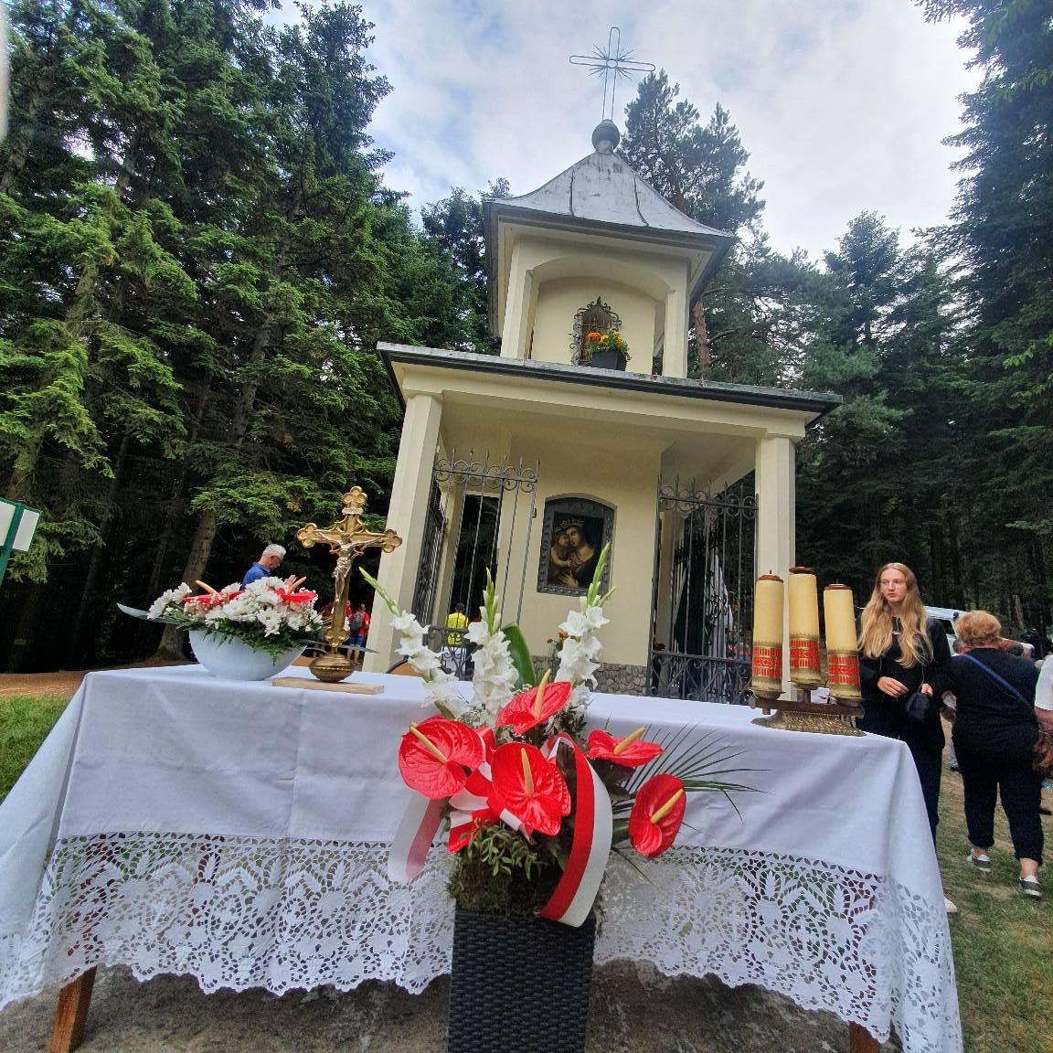 Tradycyjna Msza święta na Mikołaju