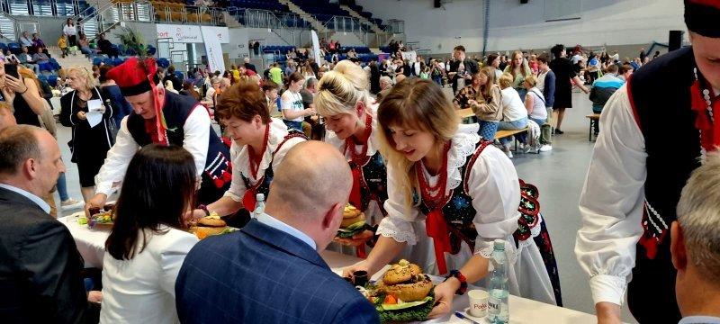 Bitwa Regionów. Zwyciężył zasański przysmak! Na podium stanął także królik z Wiśniowej i dzionie z Głogoczowa
