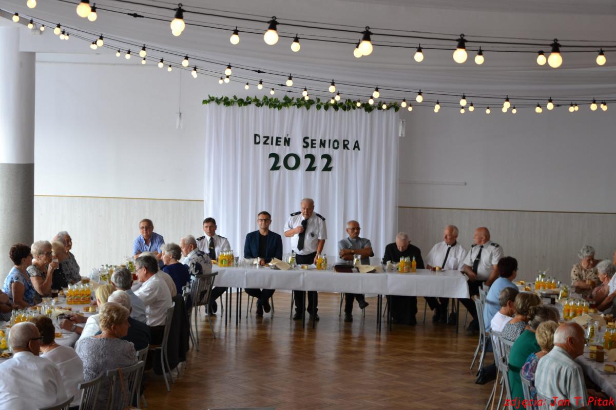 OSP Myślenice Dolne Przedmieście- pamiętają o seniorach oraz o rocznicy powołania Komitetu Budowy Domu Strażaka