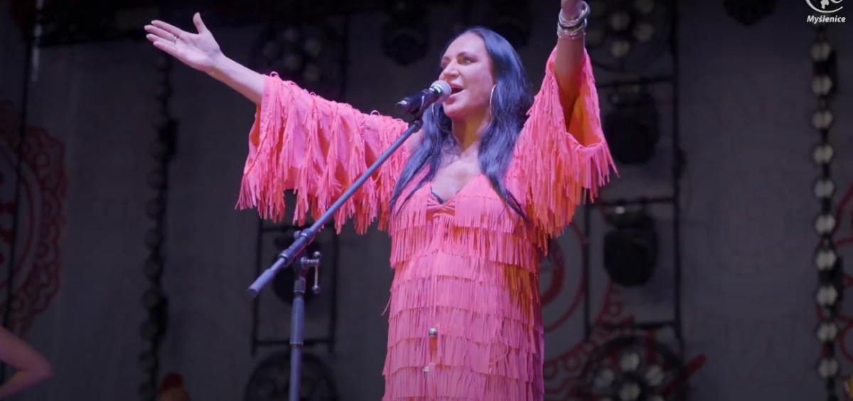 Myślenice. Kayah na scenie Międzynarodowych Małopolskich Spotkań z Folklorem