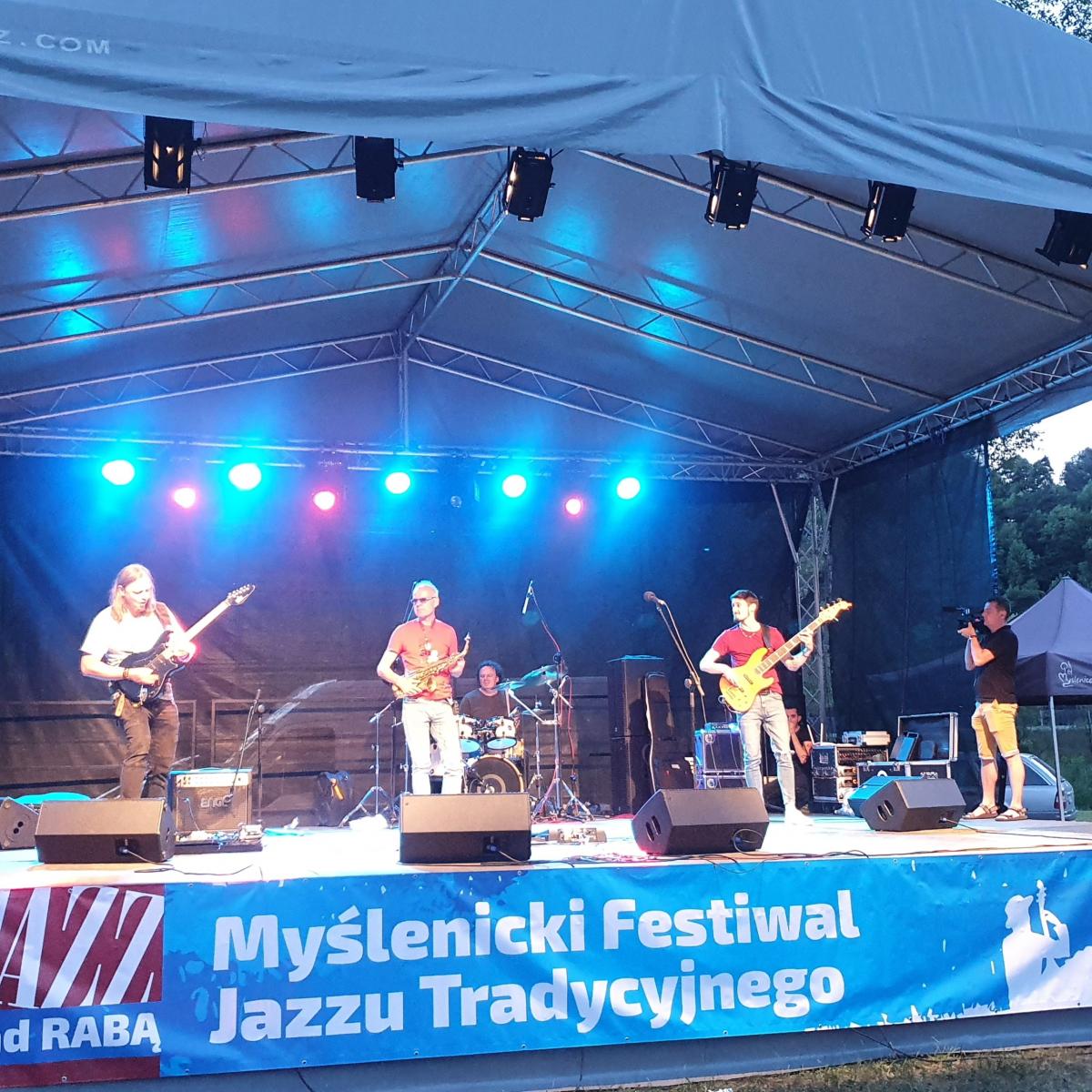 Jazz nad Rabą - film! Słońce, energia, jazzowy klimat nad rzeką Rabą w Myślenicach