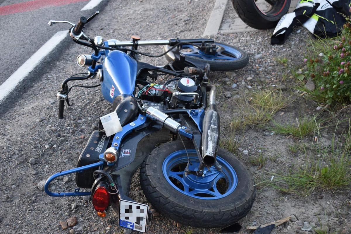 W Brzączowicach zderzyły się dwa jednoślady: motocykl i motorower