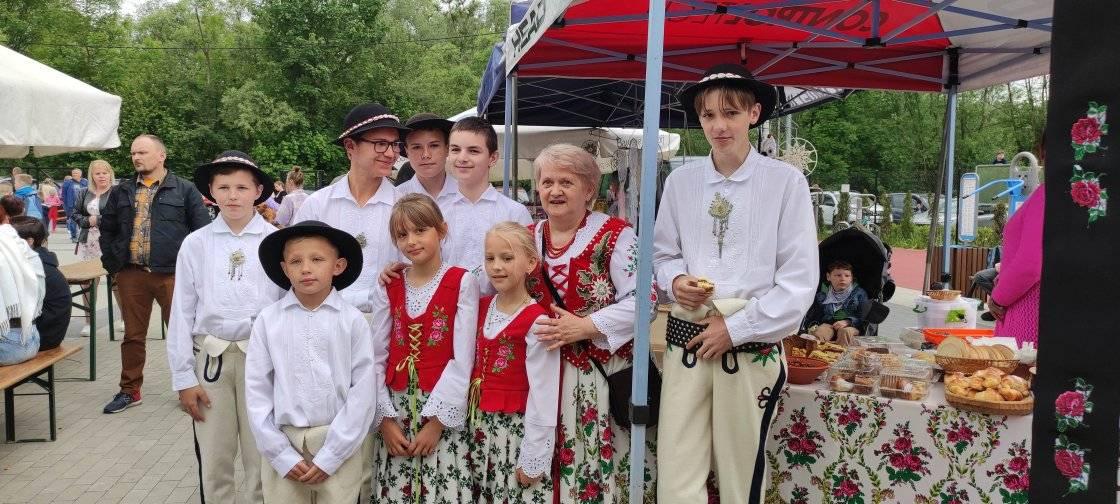 Śpiewana majówka w Krzeczowie, kultywowana od 1970 roku