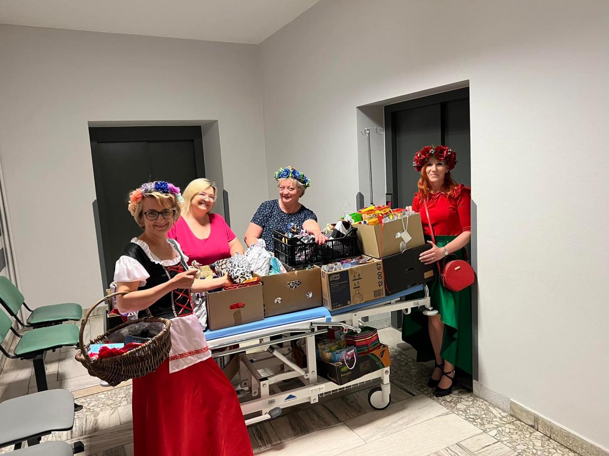 Szpital Myślenice. W dniu dziecka  prezenty nie tylko  dla dzieci