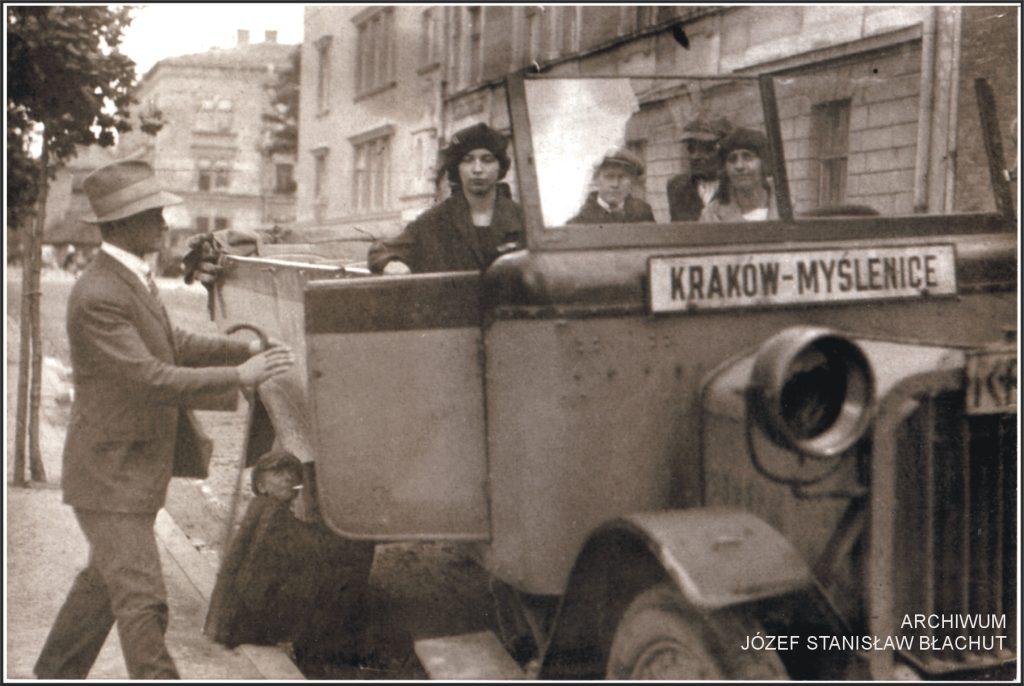 Perły Myślenic. Lata 20. ubiegłego wieku, przewóz pasażerów na trasie Kraków - Myślenice