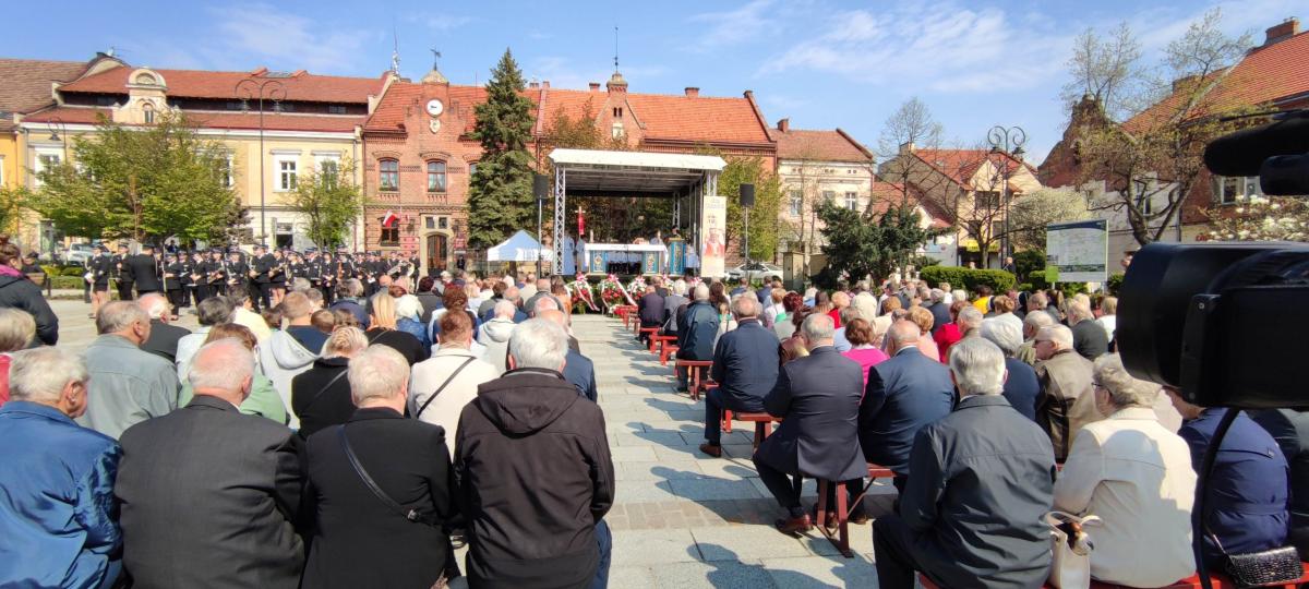 Uroczystości 3. Maja na myślenickim Rynku. A.D. 2022