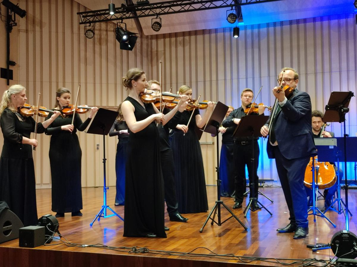 Muzyczna wiosna z Polish Art Philharmonic wybrzmiała w nowej sali koncertowej