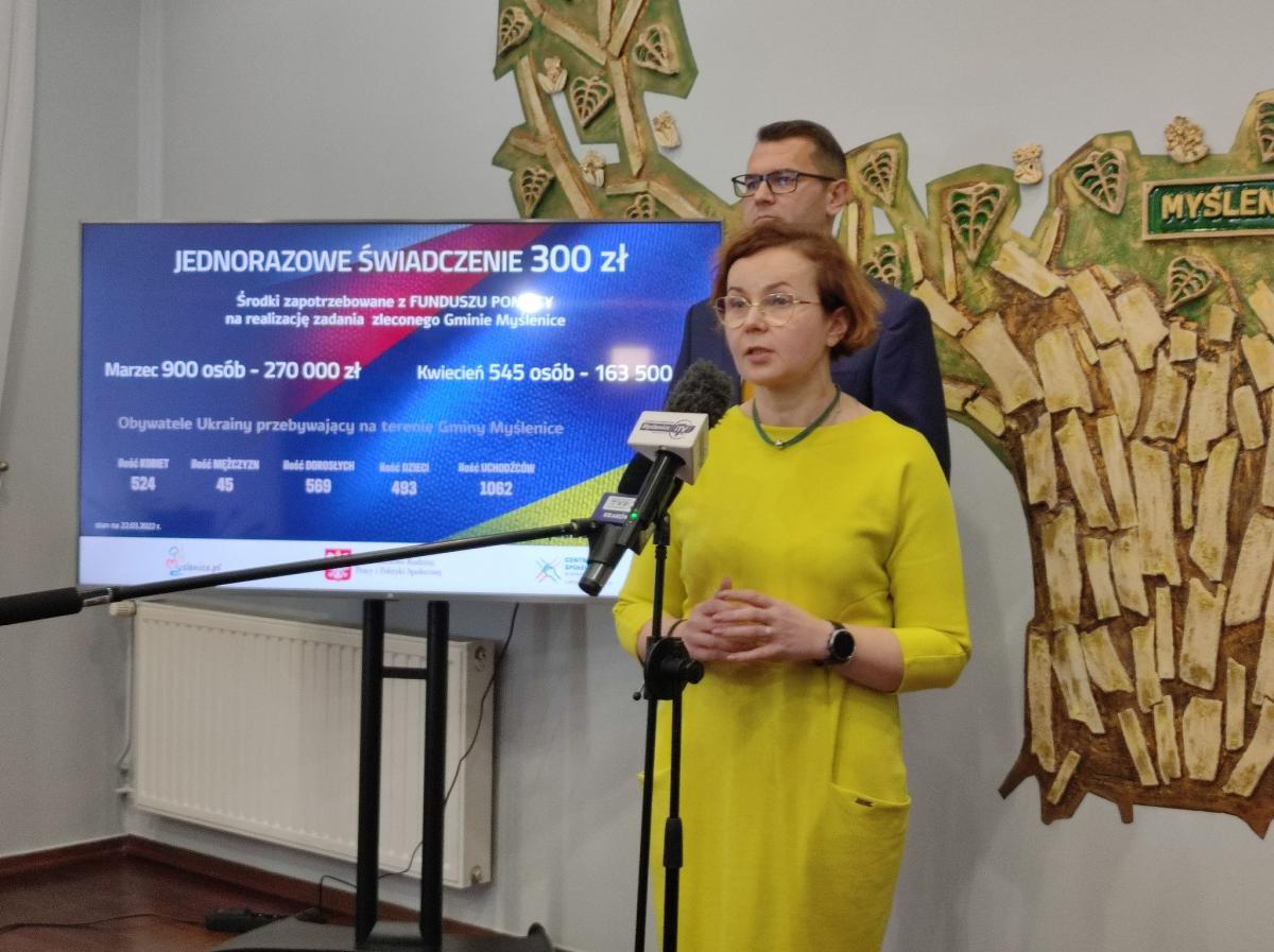 300 zł zasiłku dla uchodźców wojennych z Ukrainy- można już składać wnioski