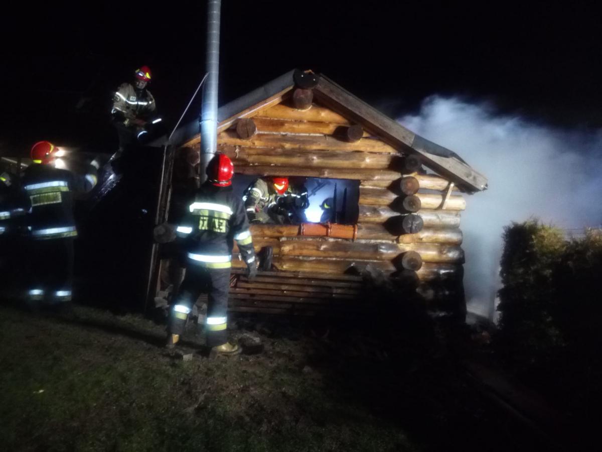 Mierzeń. W ogniu stanął budynek gospodarczy