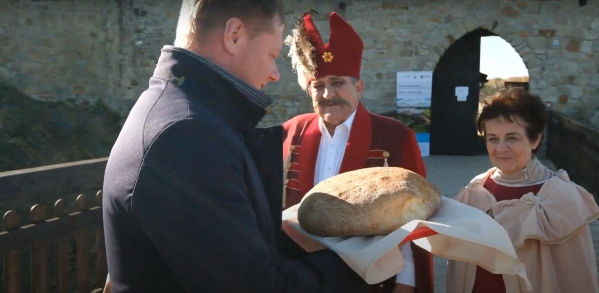 Partnerski projekt podniósł atrakcyjność Dobczyc i Hladovki. Zobaczcie jakie zmiany zaszły na dobczyckim zamku