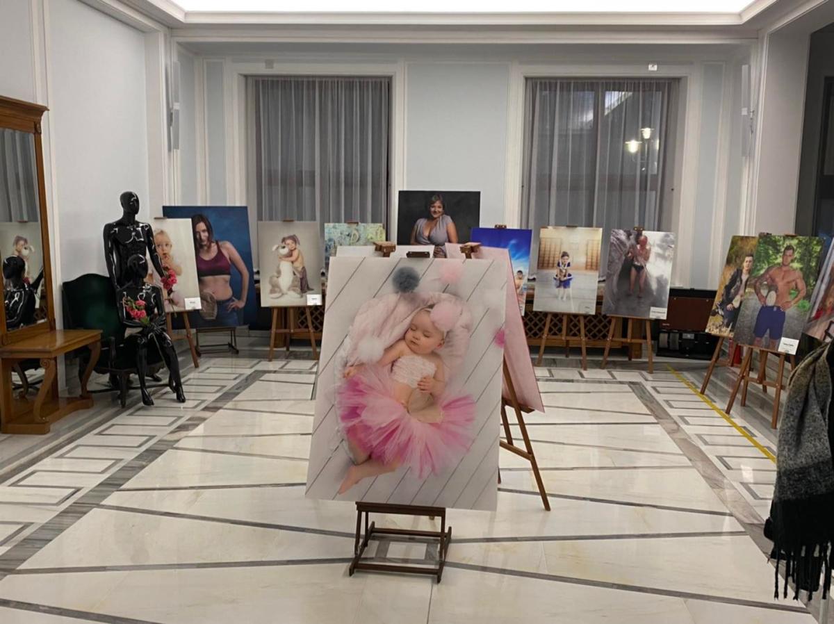 Stomia symbol zwycięstwa. Wystawa fotografii stomików w przestrzeniach Sejmu RP