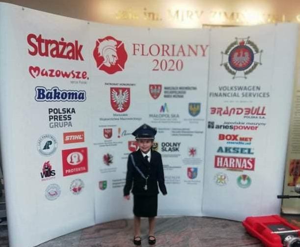 OSP Tenczyn. Madzia Pustelnik z tytułem Młodego Strażaka Roku Polski