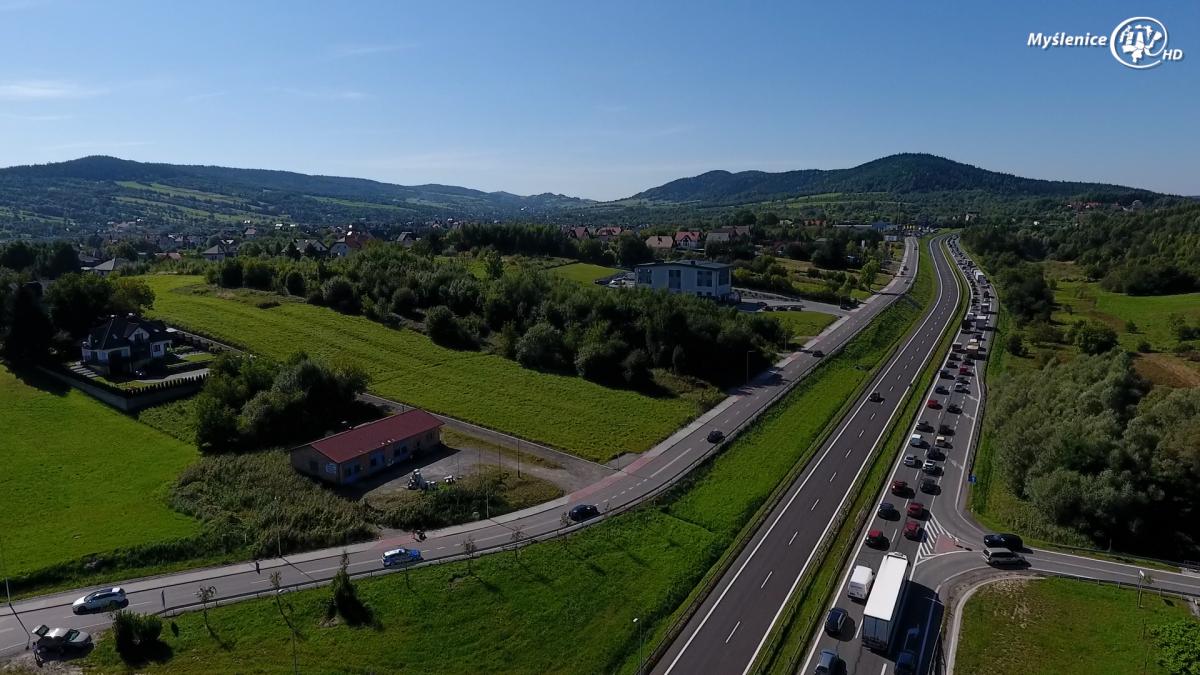 Myślenice. Ulica Sobieskiego otwarta po gruntownej modernizacji