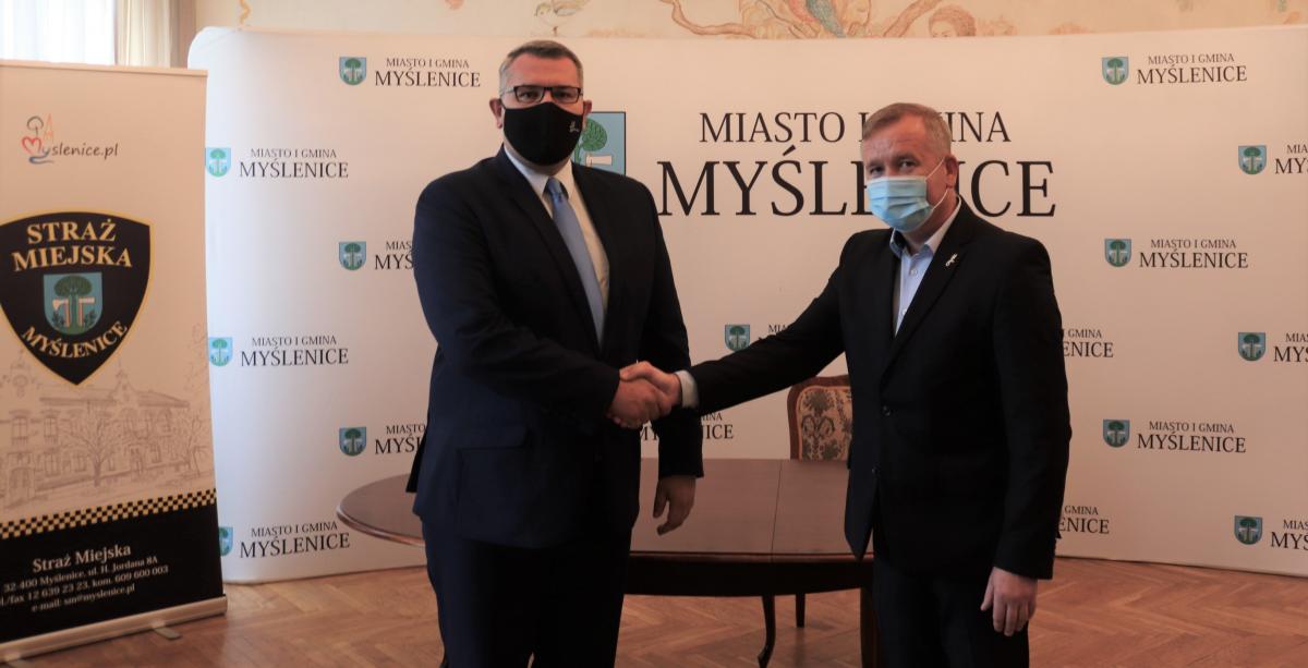 Nowym komendantem Straży Miejskiej w Myślenicach Artur Kasicki