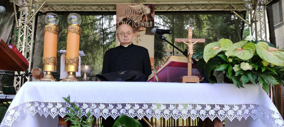 Msza Święta polowa - dziękczynna za posługę kapłańską ks. Tadeusza Kęska