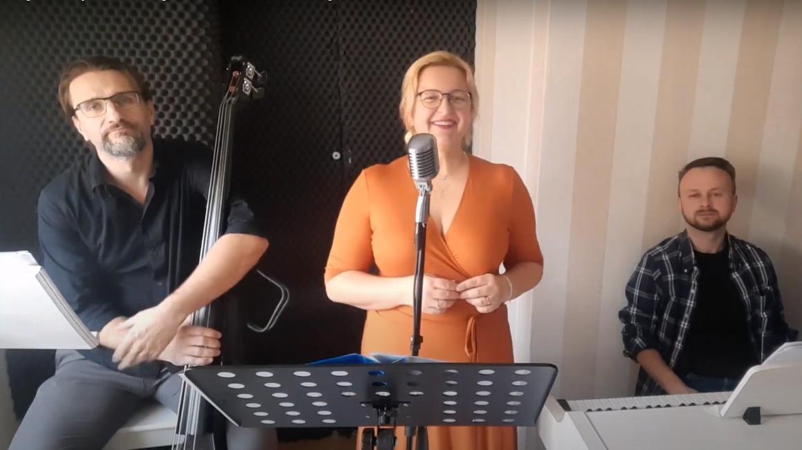 Kącik Zapomnianej Piosenki. Śpiewajmy razem online! MOKiS zaprasza