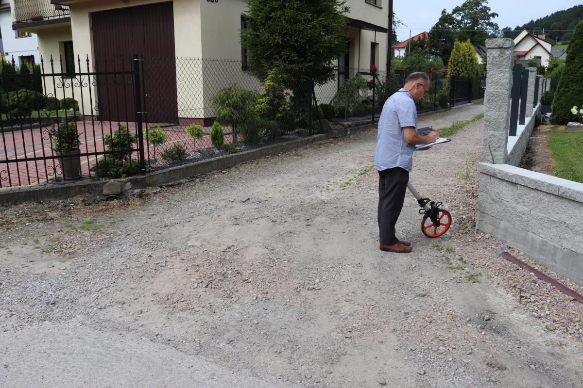Trzemeśnia. Rozpoczyna się remont drogi na 