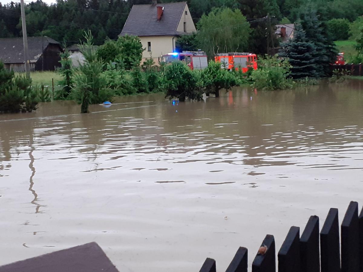 Kolejne gminy powiatu myślenickiego otrzymały fundusze na wsparcie mieszkańców