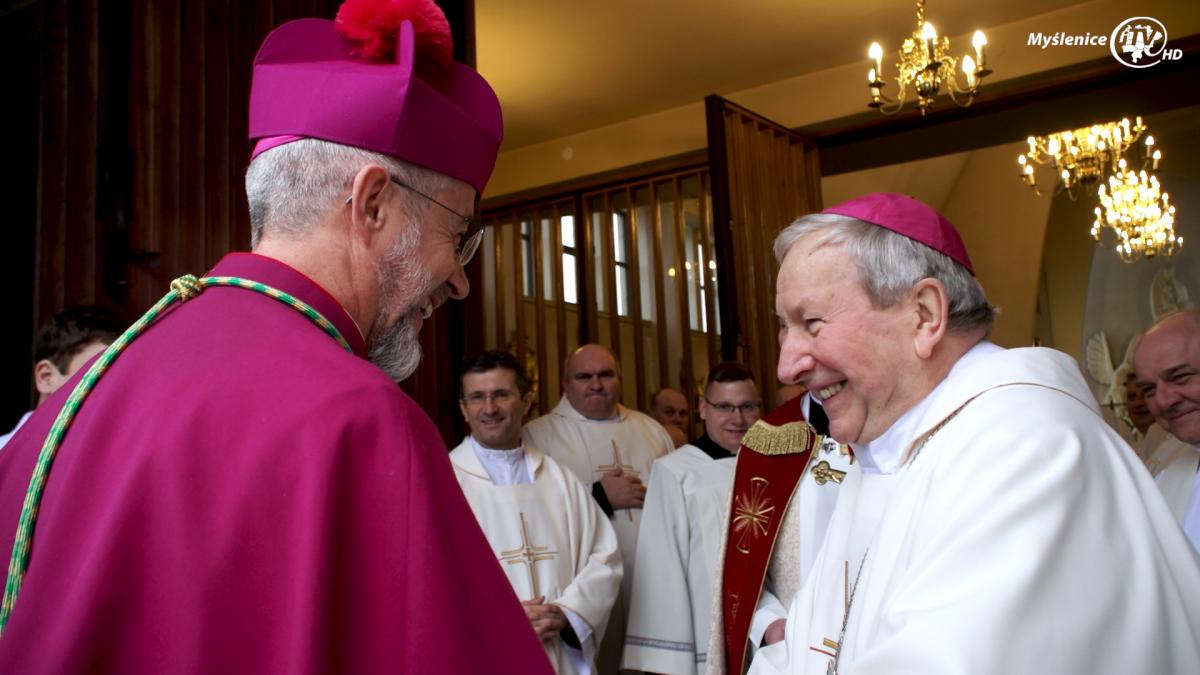 Msza Święta Prymicyjna Jego Ekscelencji Księdza Biskupa Zdzisława Błaszczyka w Dziekanowicach