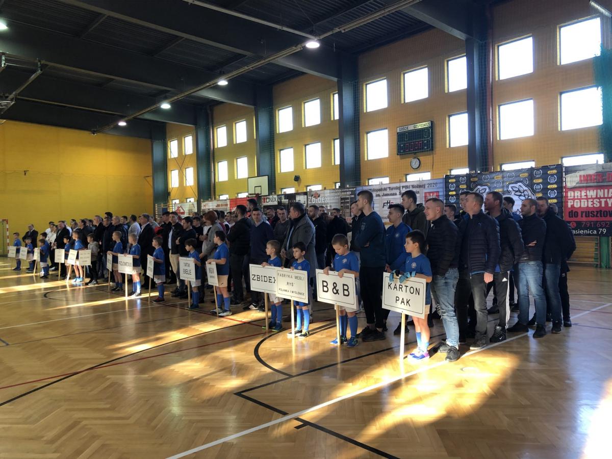 XVII Małopolski Turniej Piłki Nożnej im. Janusza Światłonia w Sułkowicach - relacja filmowa