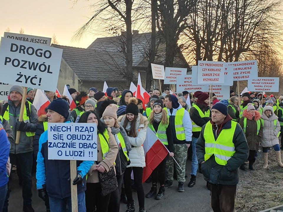 Protest w Krzyszkowicach na zakopiance - materiał podsumowujący dzisiejszy protest