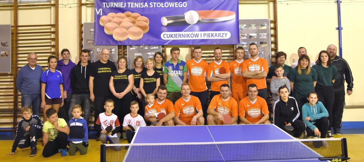 Piekarze i cukiernicy stanęli przy jednym stole...stole tenisowym