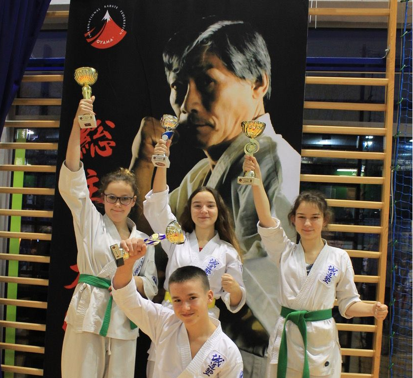 Zawodnicy Shiro Sagi Dojo Seido Karate, na turnieju w Wadowicach spisali się na medal, a nawet na medale