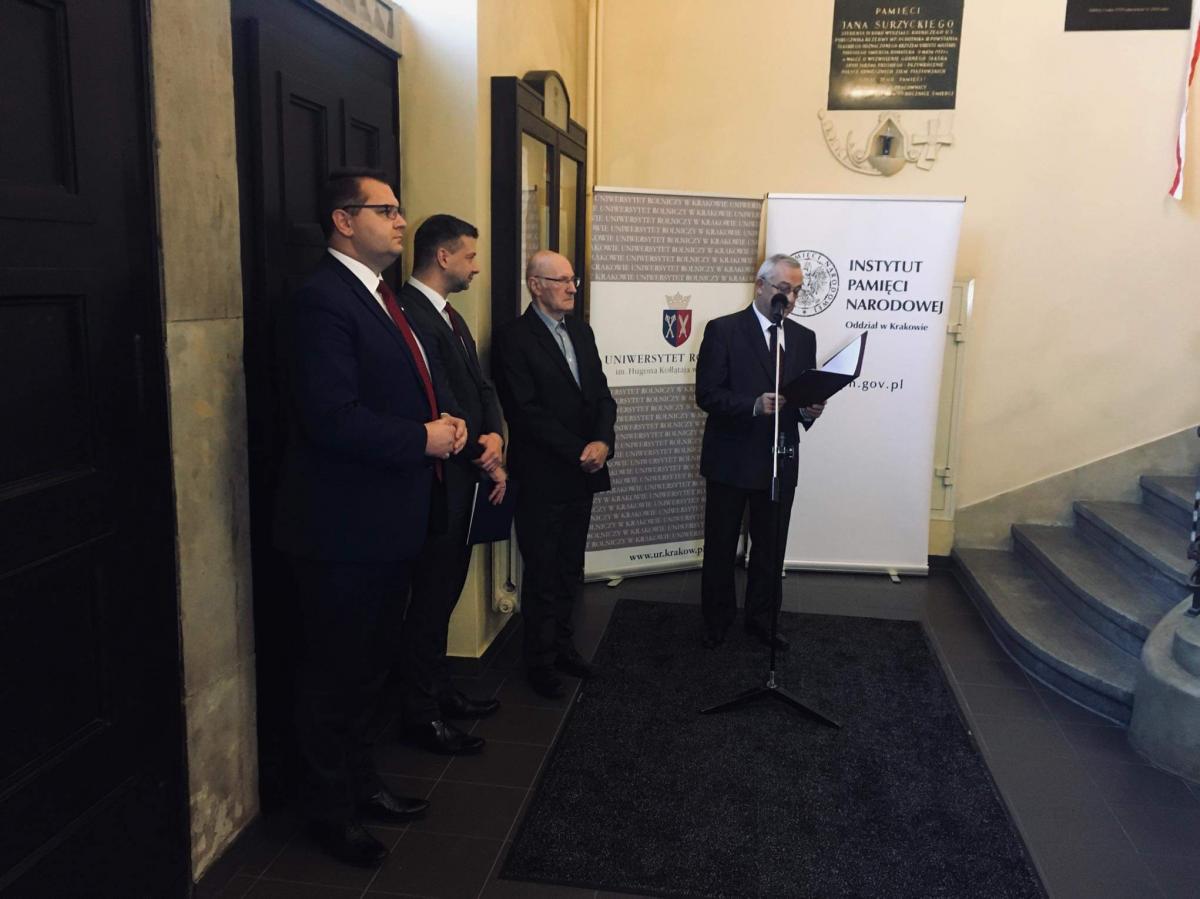 Odsłonięcie tablicy pamiątkowej ku czci braci Edwarda i Eugeniusza Ralskich