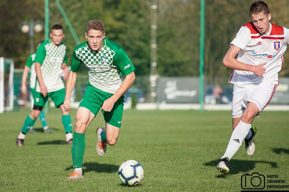 Orzeł pokazał szpony dopiero w końcówce spotkania
