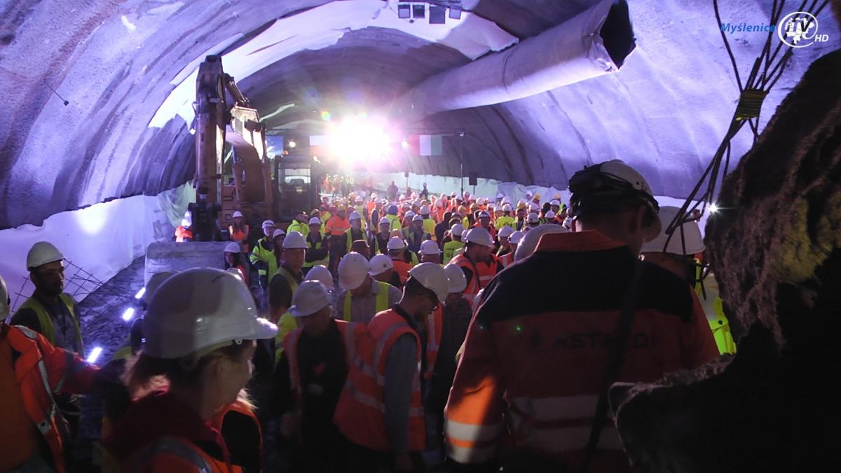 Zakopianka. Prawa nitka najdłuższego tunelu w Polsce przebita