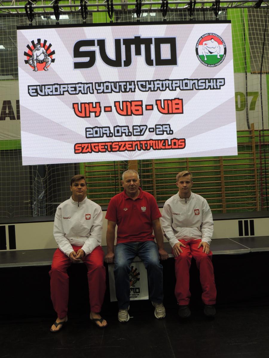 Sportowcy z Myślenic na Mistrzostwach Europy Kadetów i Juniorów w Sumo  na Węgrzech