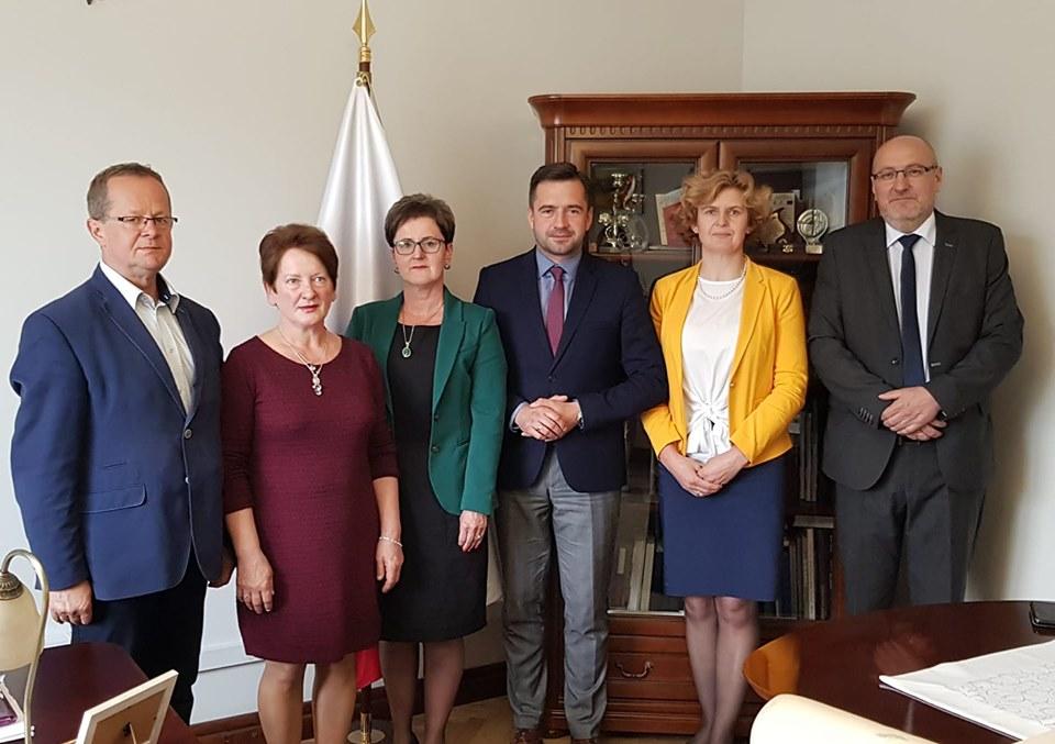 Kto od września zarządzać będzie w szkołach gminy Pcim?
