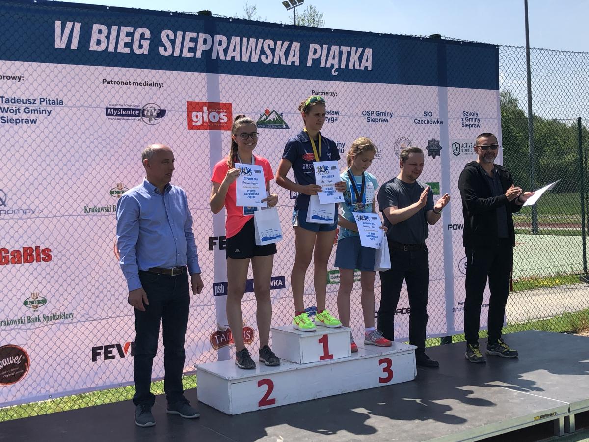 VI Sieprawska 5 impreza sportowa integrująca sympatyków biegania -relacja filmowa