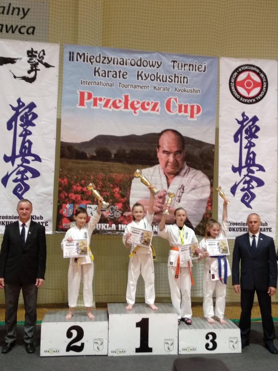 Myśleniccy karatecy na 