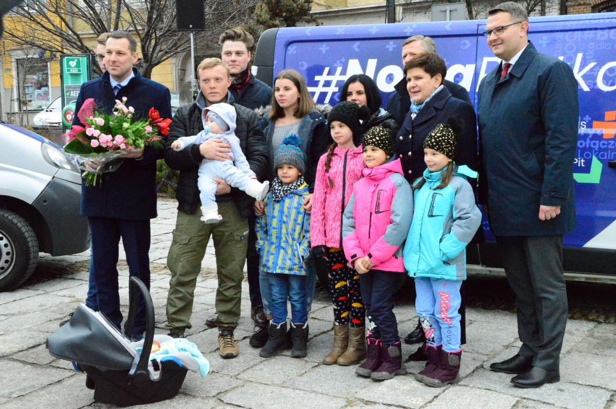 Rządowy Program Nowa Piątka briefing prasowy w Myślenicach