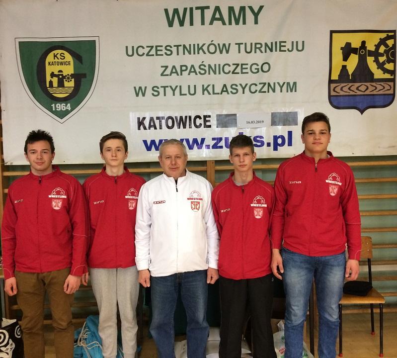 Zapaśnicy KS Dalin Myślenice wrócili z Katowic z trzema medalami