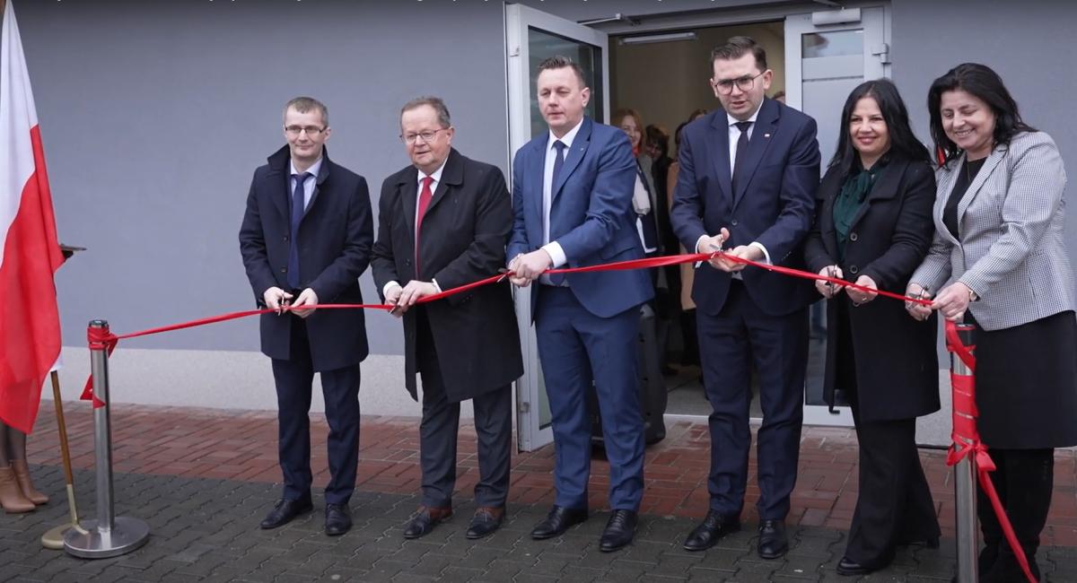 Dobczyce- Ośrodek Pomocy Społecznej i Centrum Usług Wspólnych oficjalnie już  w nowym miejscu