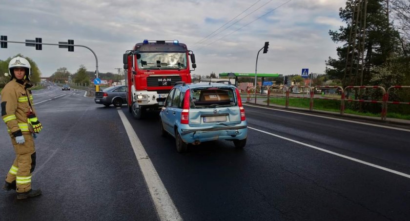 Kolejna kolizja na pechowym skrzyżowaniu w Nekli 