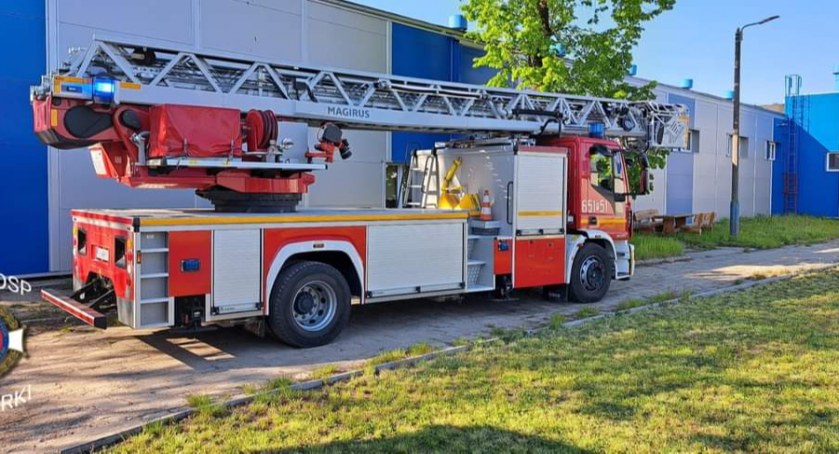 Pożar na terenie wrzesińskiej firmy (zdjęcia) 