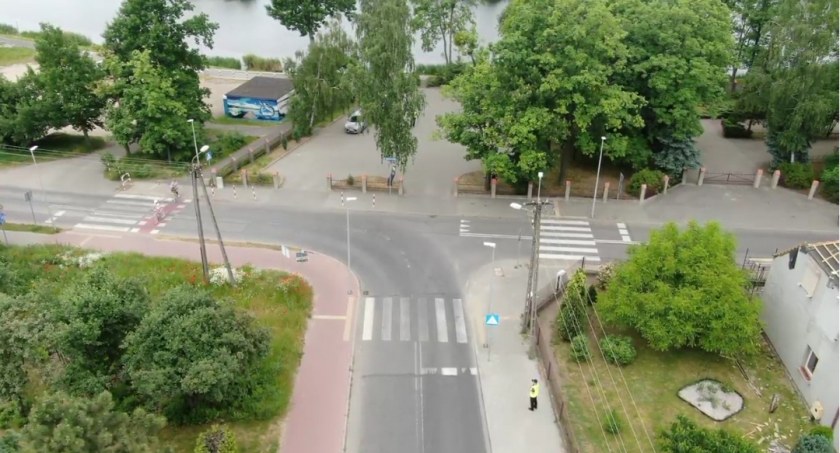 Rowerzysto zapamiętaj jak zachować się na przejściach! 