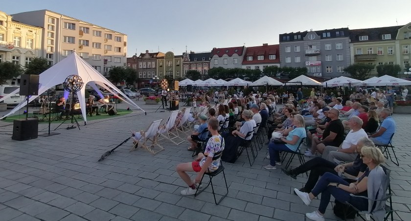Klimatyczny wieczór z muzyką na żywo! (Galeria) 