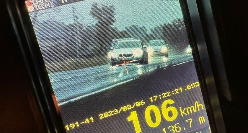 Policyjny pościg za Volvo! W aucie 24-latek i 22-latka 