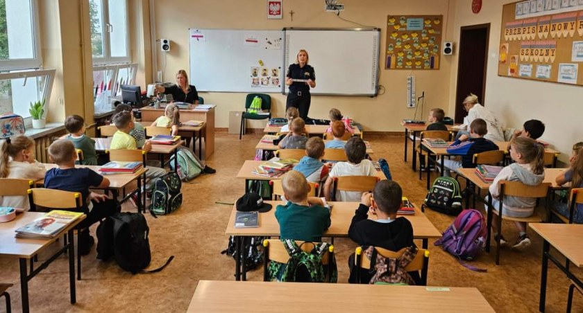 Odblaskowa akcja we Wrześni! Uczniowie będą widoczni (Zdjęcia)
