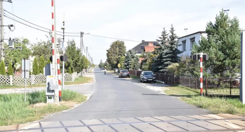 Do końca listopada będzie nowy chodnik 