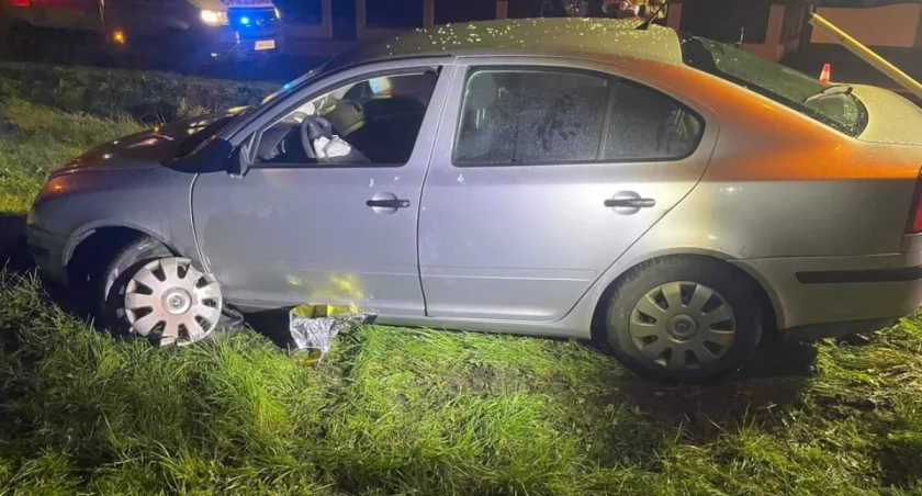 Wypadek osobówki. Jedna osoba ranna (zdjęcia) 