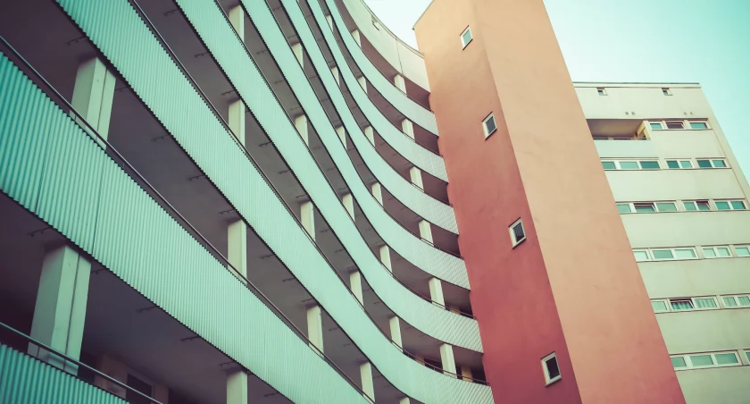 Ile kosztuje utrzymanie mieszkania w bloku?