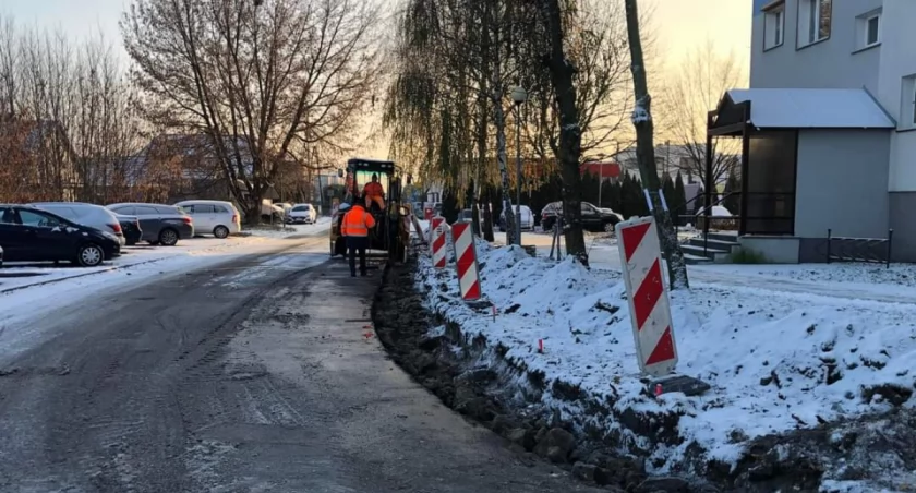 Rozpoczęła się drogowa inwestycja na ul. 17. Dywizji Piechoty (zdjęcia) 