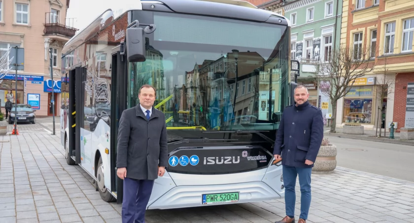 Już jest! Drugi elektryczny autobus w gminie Września (rozkład jazdy) 