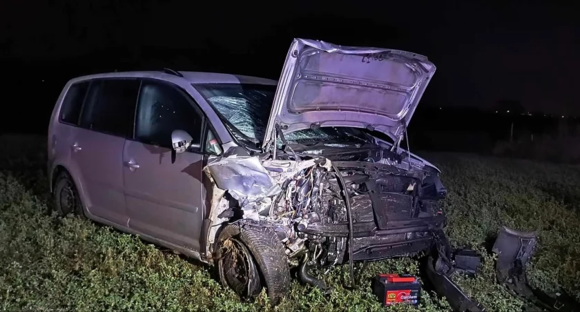 Groźny wypadek osobówek w Pałczynie. Kierowca Audi w szpitalu (zdjęcia) 